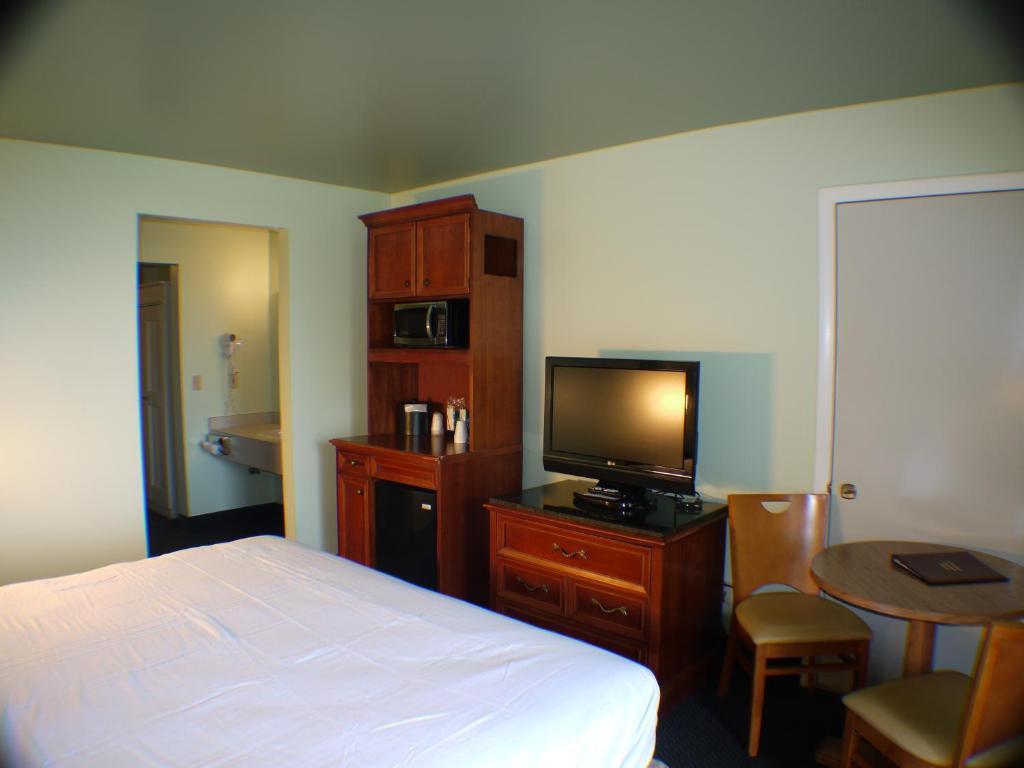 Clearwater Lakeshore Motel Mackinaw City Rum bild